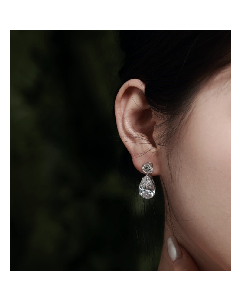 Sterling silver earrings with zircons