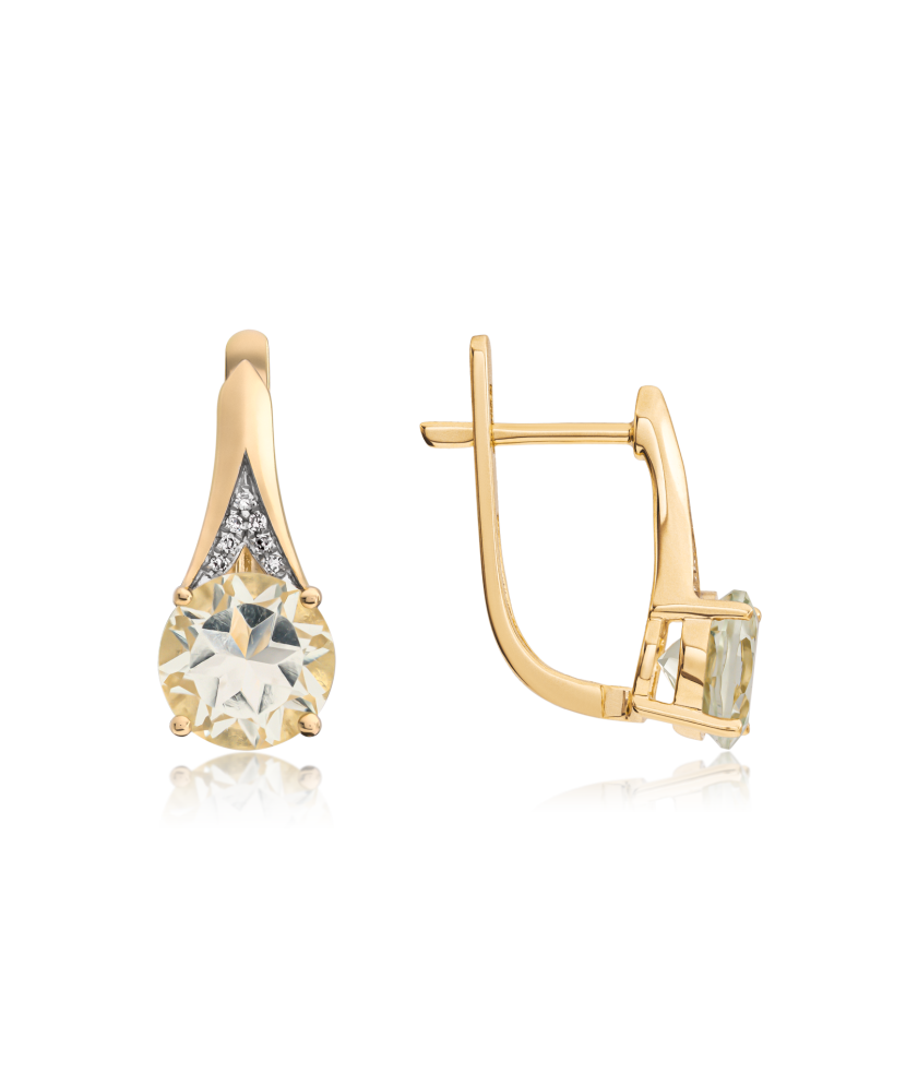 Keltakultaiset korvakorut timanteilla ja vihreällä ametistilla