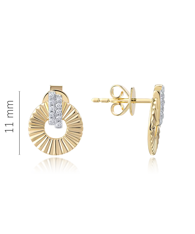 Yellow Gold earrings with diamonds