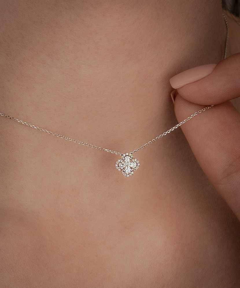 White Gold chain with diamond pendant