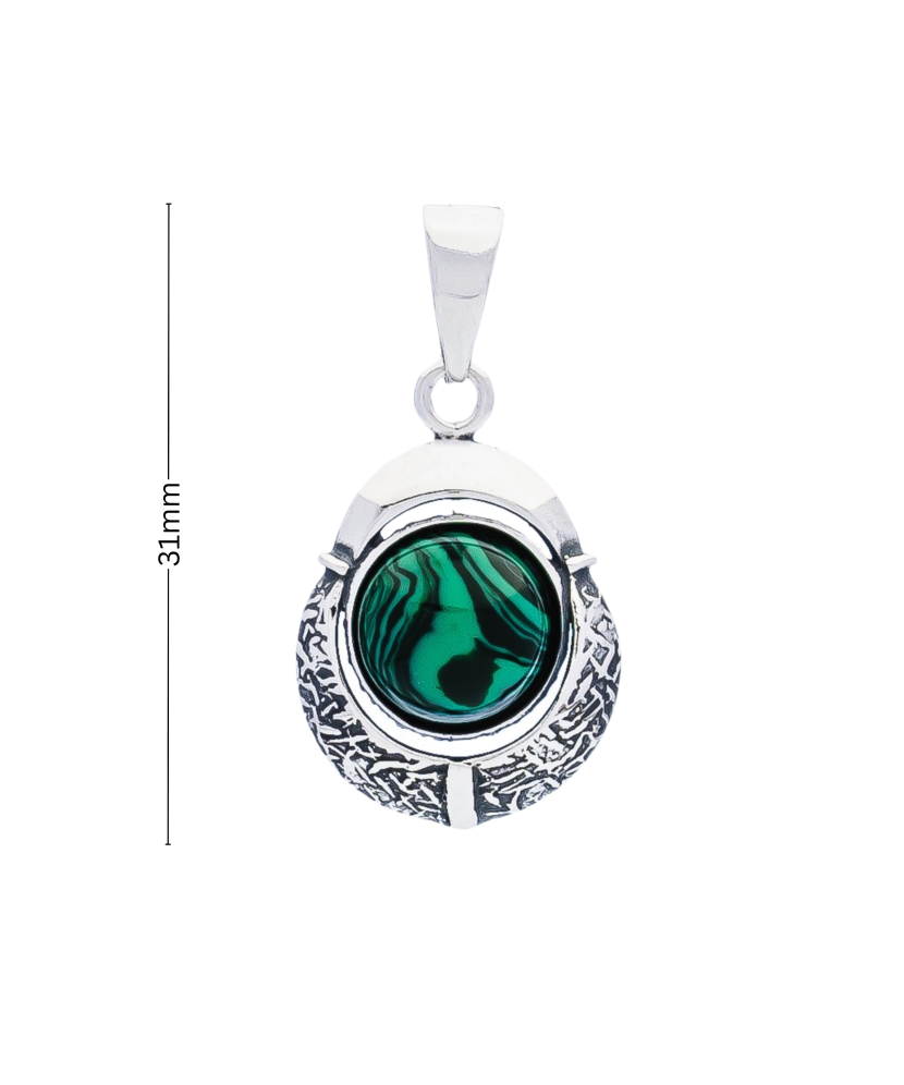 Sterling silver pendant with malachite