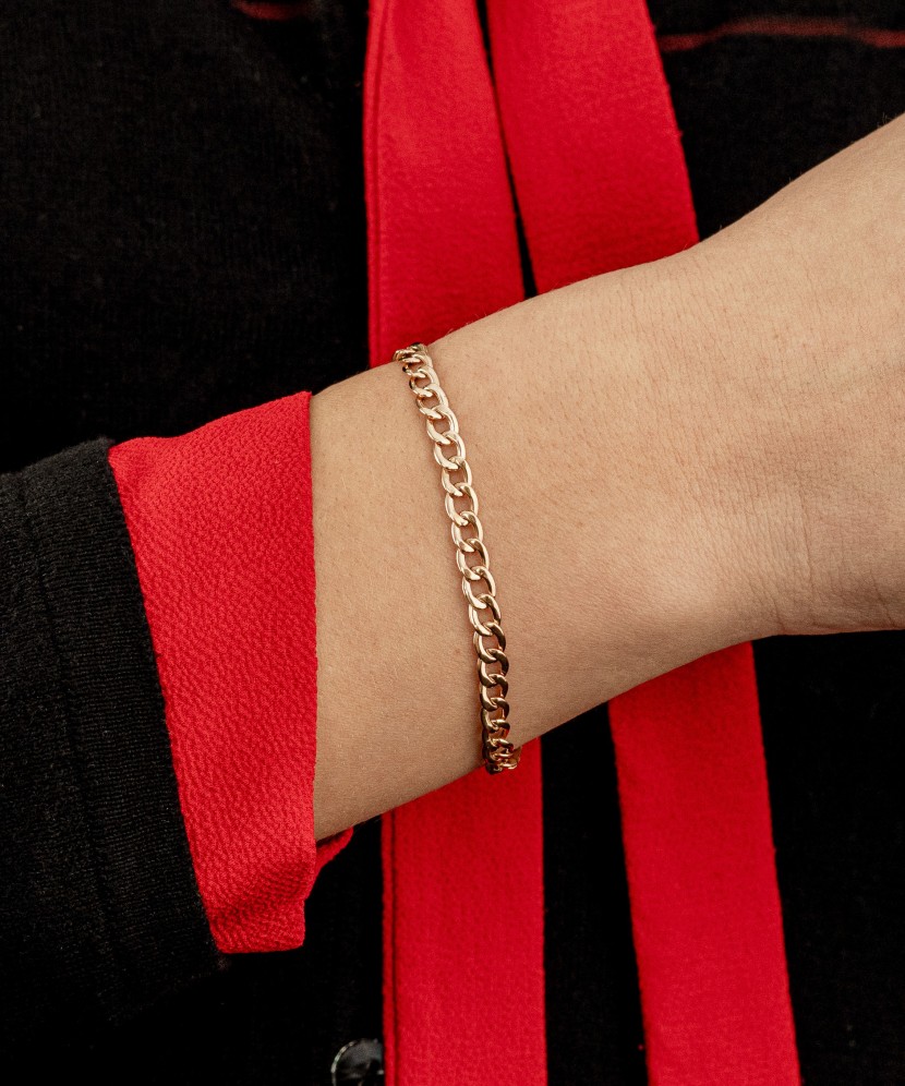 Gold bracelet "Curb"