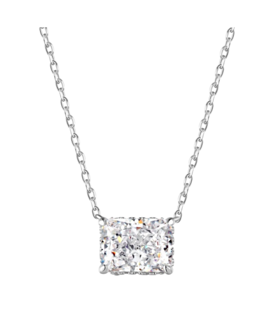 Sterling silver chain with zirconium pendant