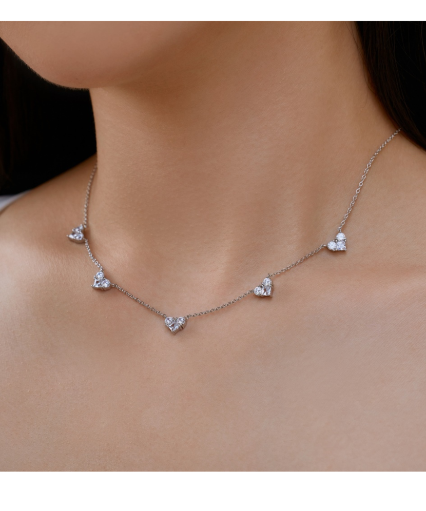 Sterling silver chain with zirconium pendant