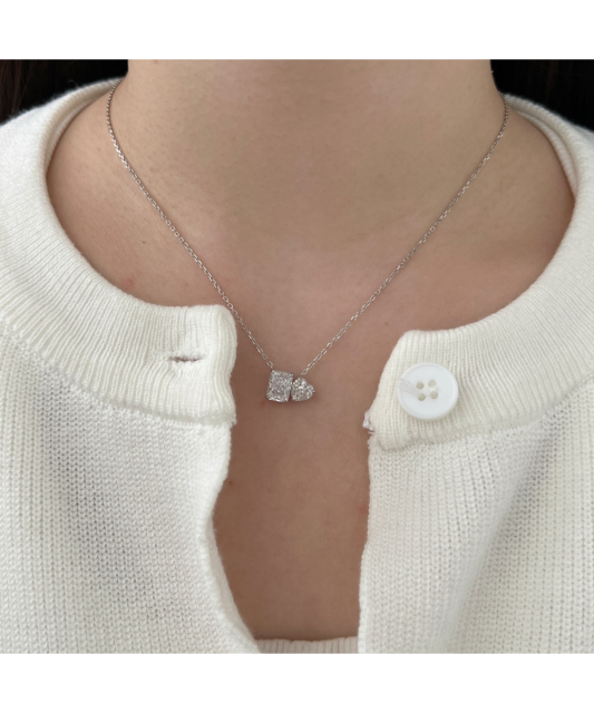 Sterling silver chain with zirconium pendant