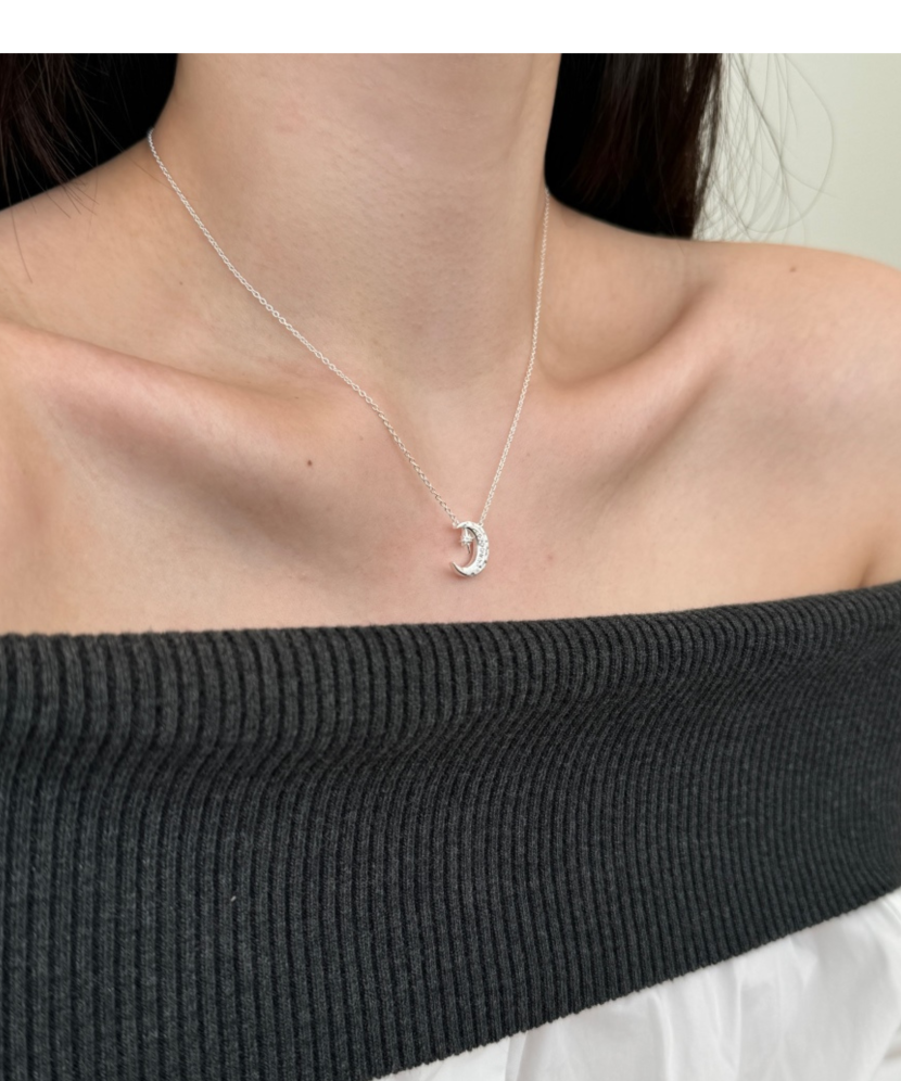 Sterling silver chain with zirconium pendant "Moon"