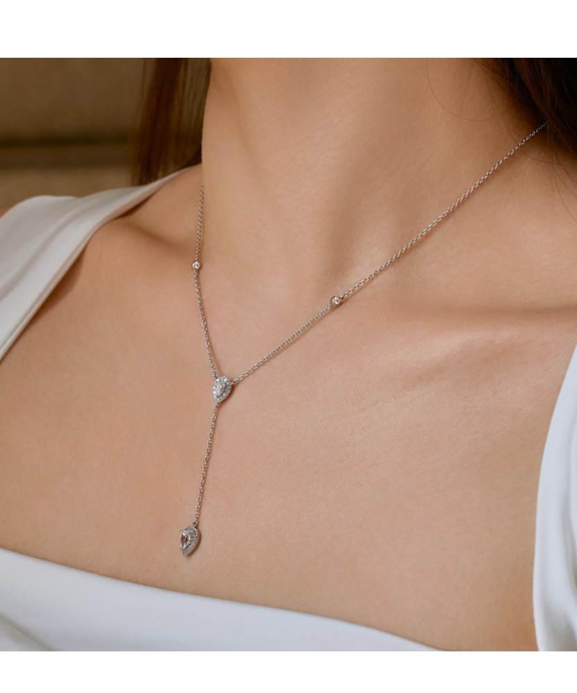 Sterling silver chain with zirconium pendant