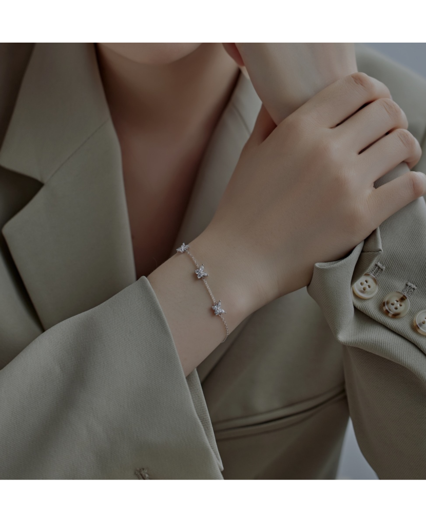 Sterling Silver bracelet with zircons