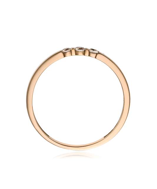 Gold ring with zircons