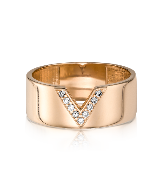 Gold ring with zircons