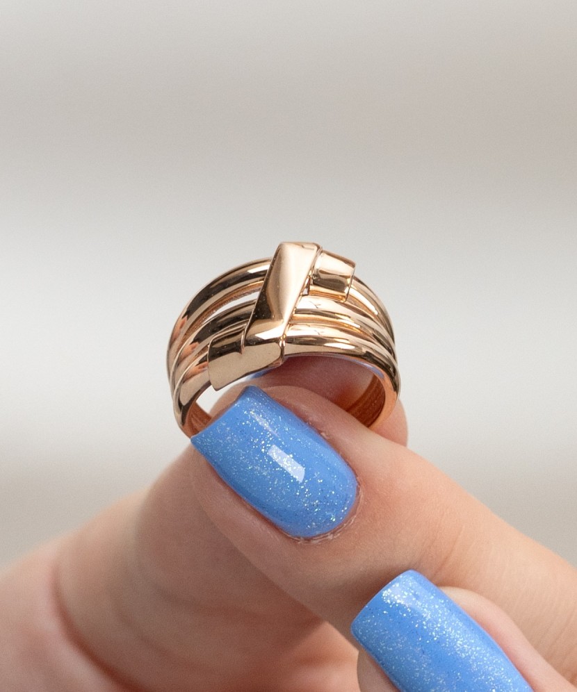 Gold ring