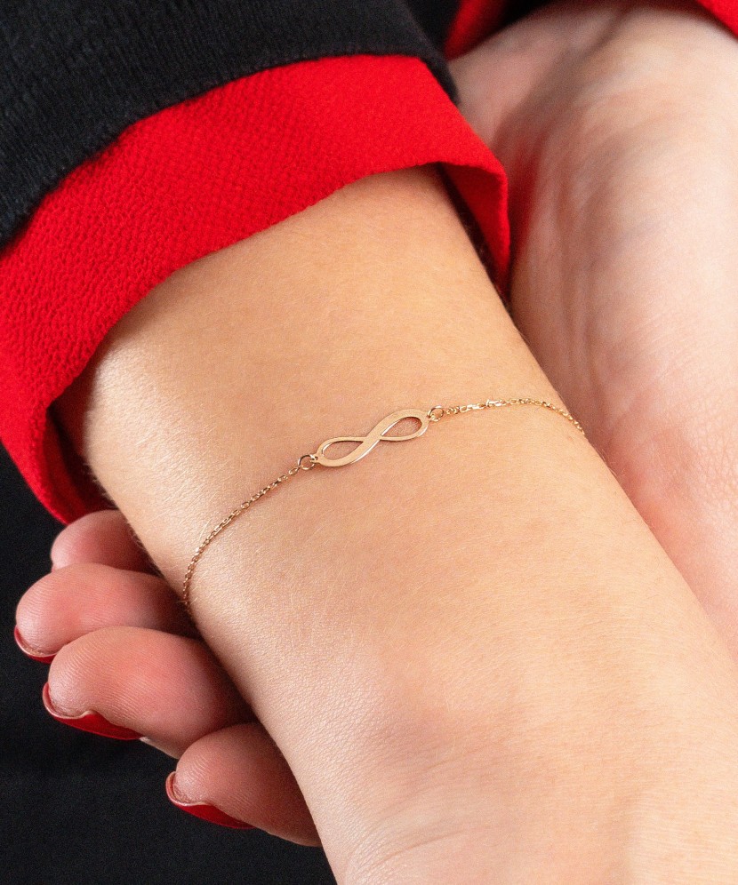 Gold bracelet "infinity"