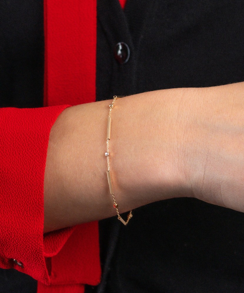 Gold bracelet