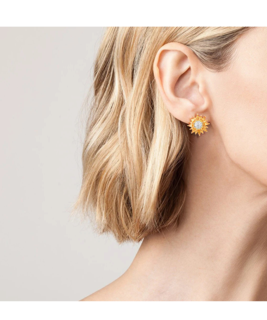 Kultaahopeiset korvakorut spinelleillä ja zirkoneilla