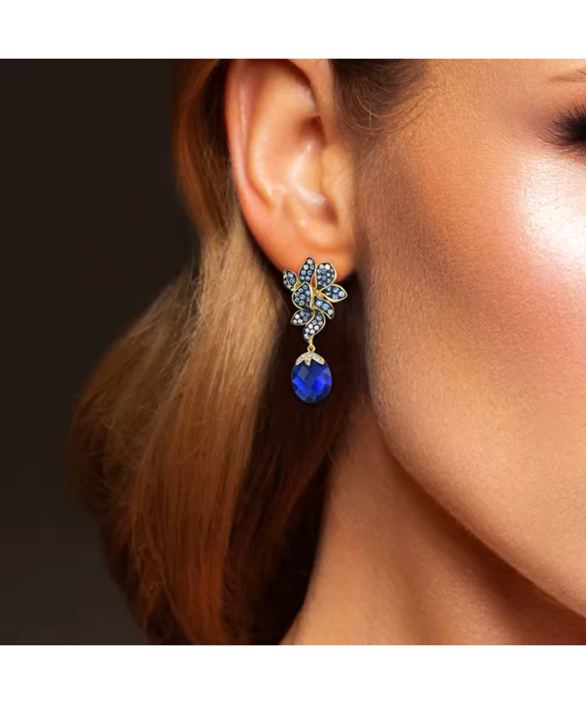 Kultaahopeiset korvakorut spinelleillä ja zirkoneilla