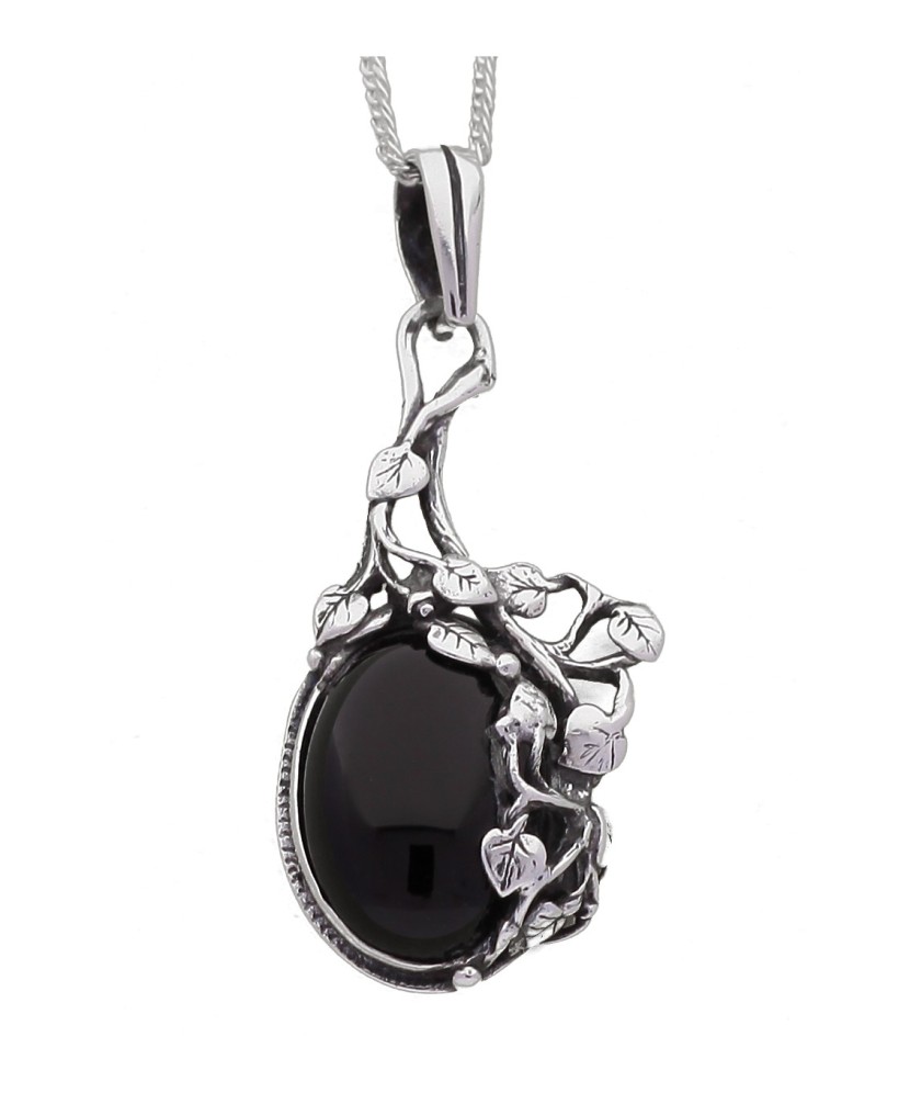 Sterling silver pendant with sythetic onyx