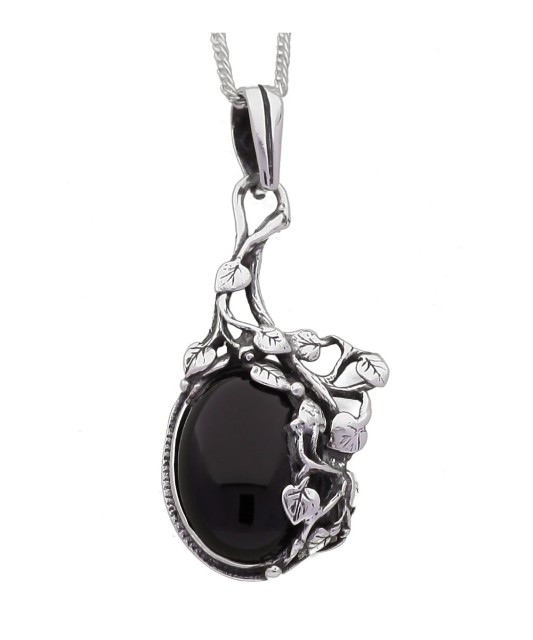 Sterling silver pendant with sythetic onyx