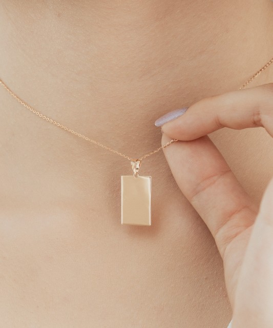 Gold pendant "plate"