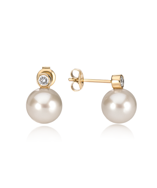 Yellow gold earrings with diamonds and pearls