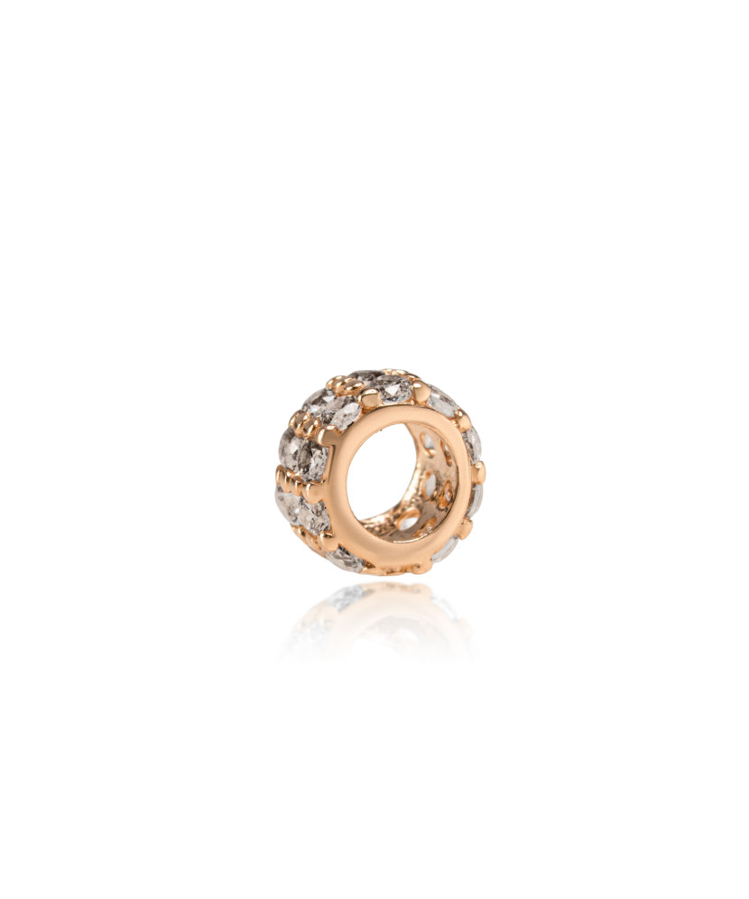 Gold pendant with zircons