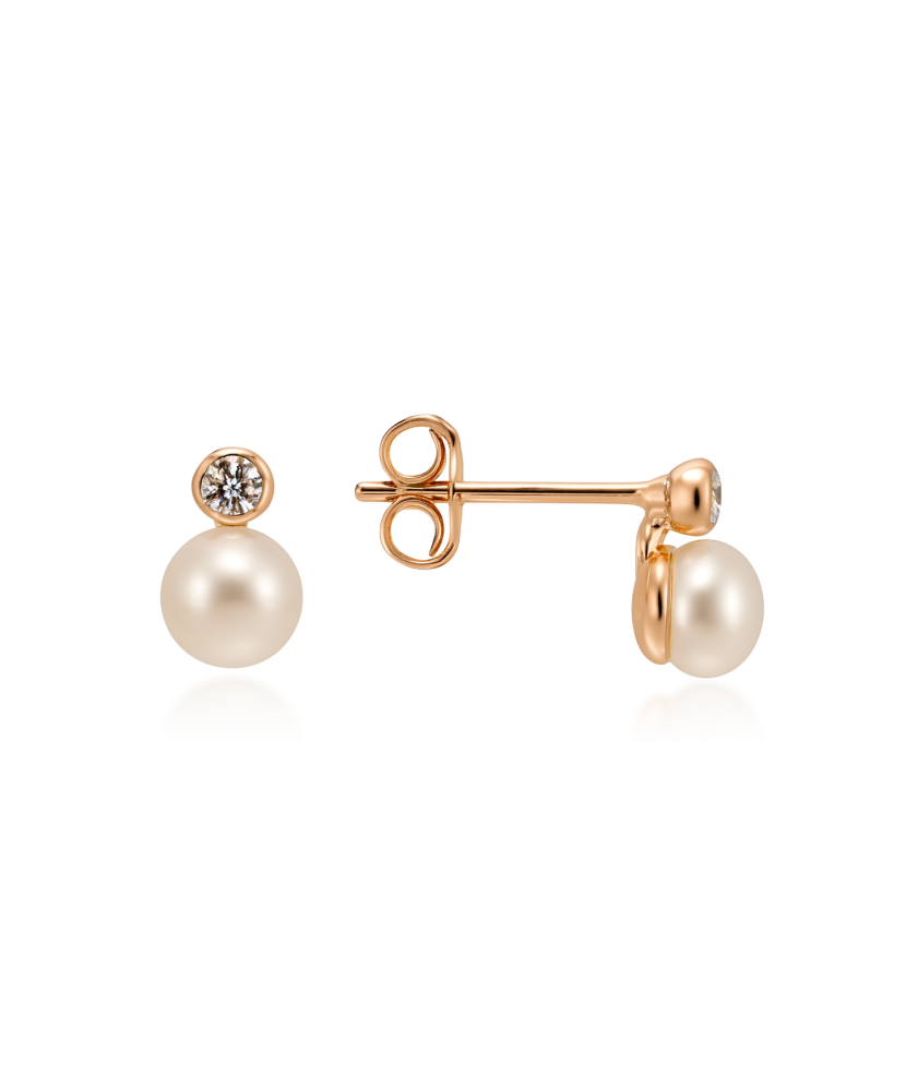 Gold earrings with pearls and zircons