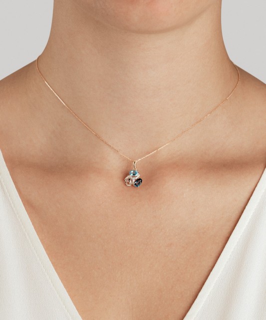 Yellow gold pendant with London topazes, topazes and diamonds