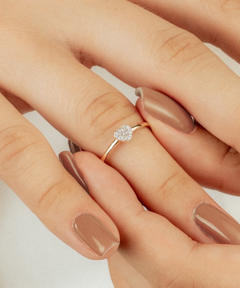 Yellow Gold ring with diamonds