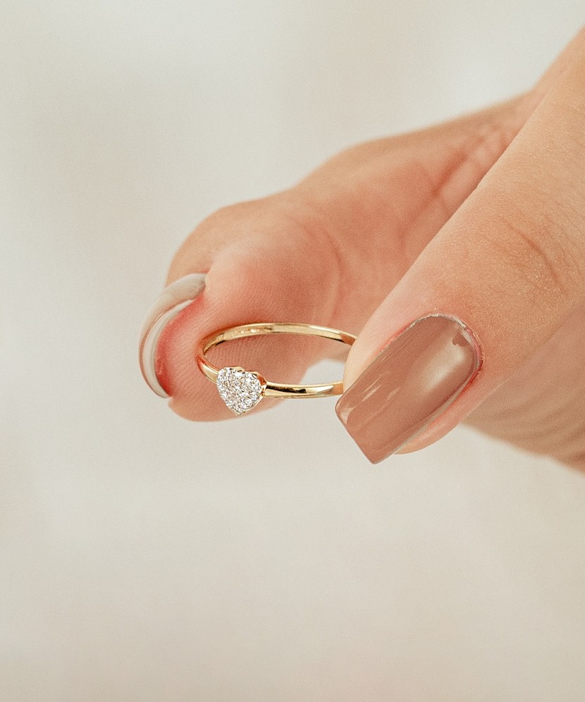 Yellow Gold ring with diamonds