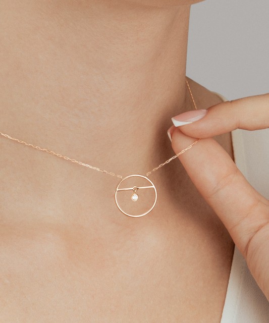 Auksinė grandinėlė su pakabuku  - Goldinga