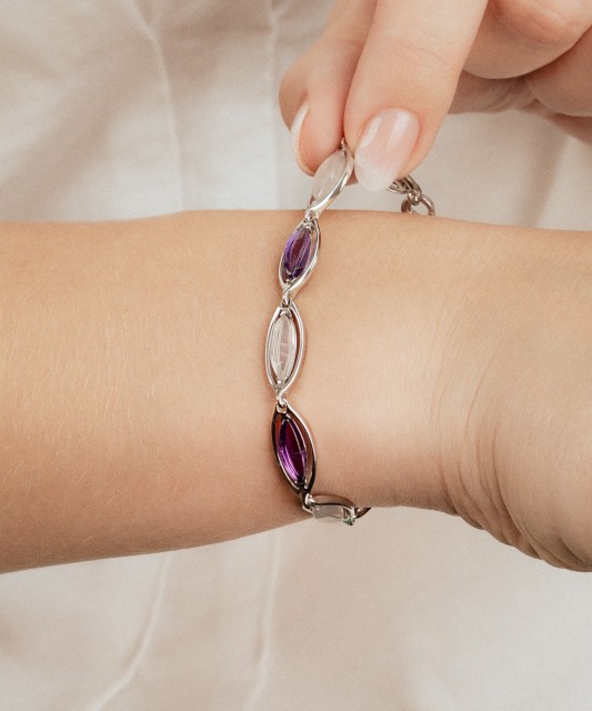 Sterling Silver bracelet with amethysts and rose quartz