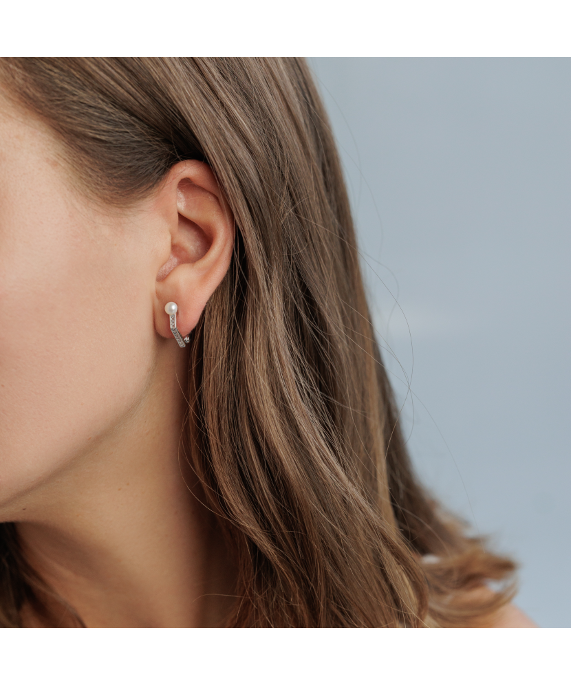 Sterling silver earrings with pearls and zircons
