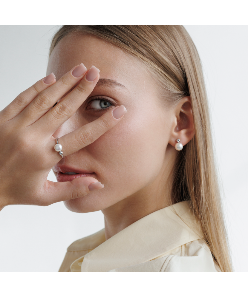 Sterling silver earrings with pearls