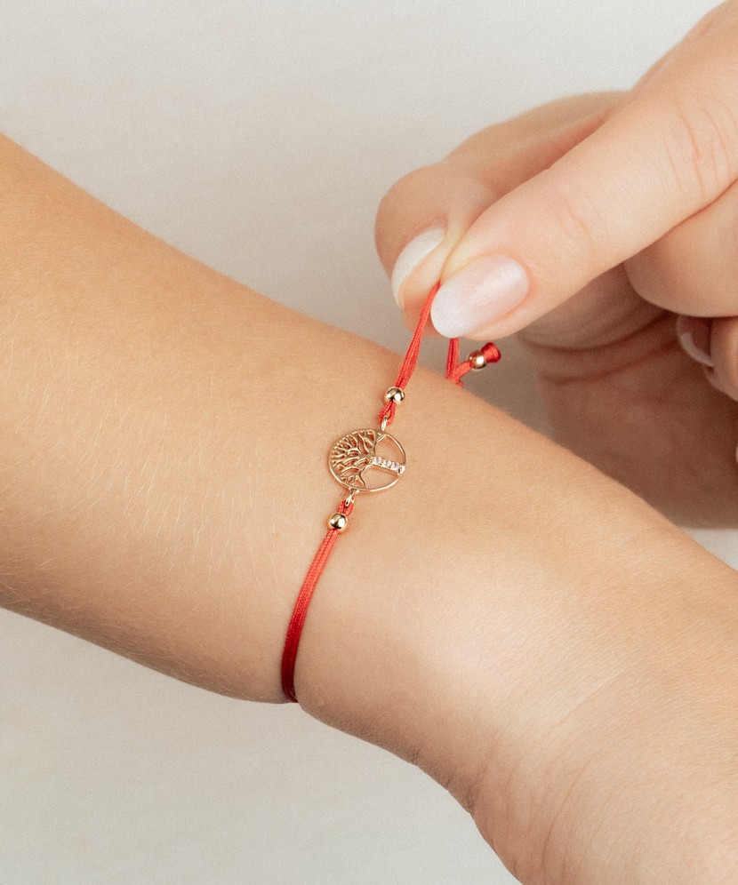 Red string bracelet with gold pendant "Tree of life"