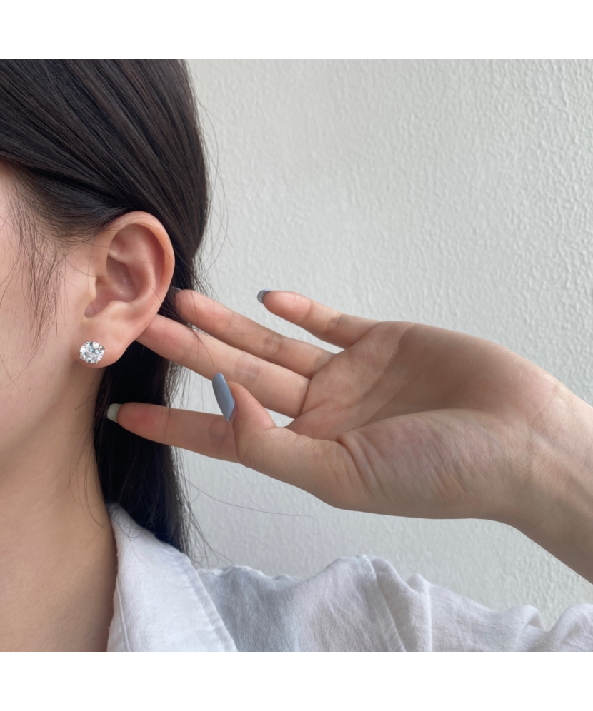 Kultaahopeiset korvakorut zirkoneilla