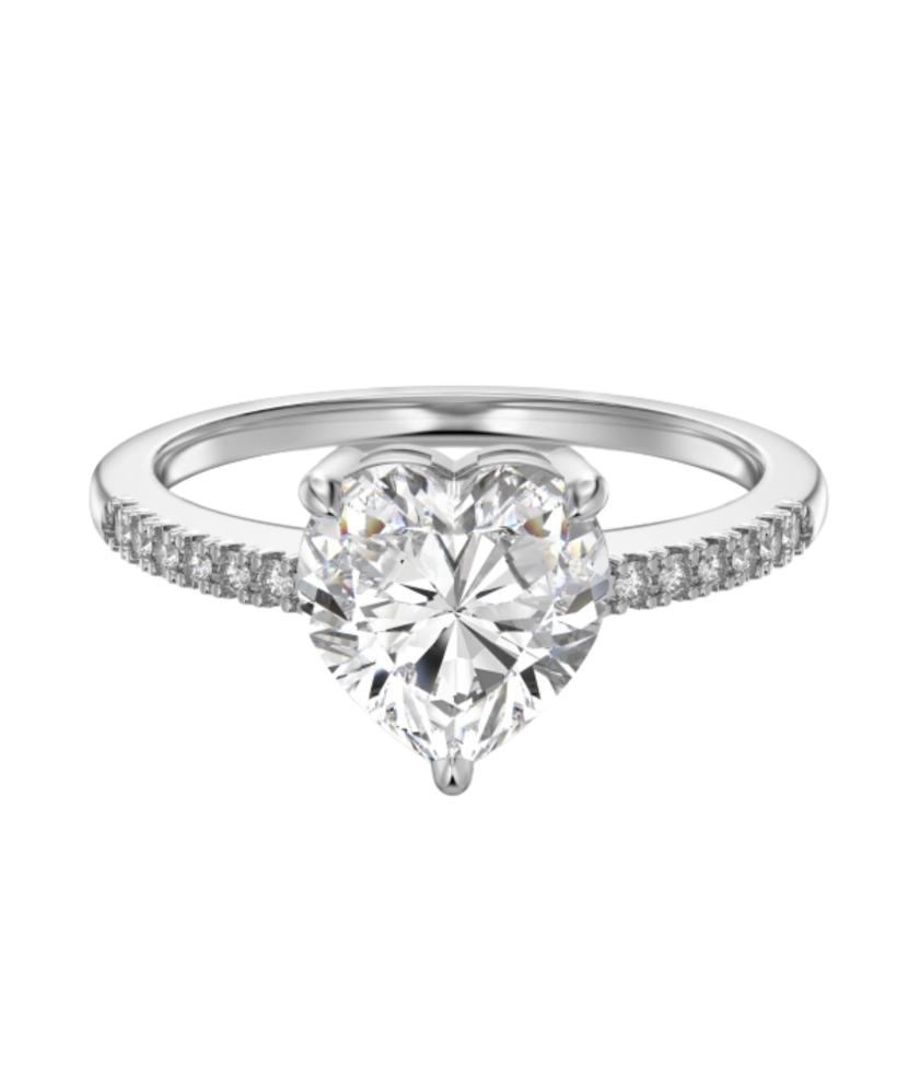 Sterling silver ring with zircons