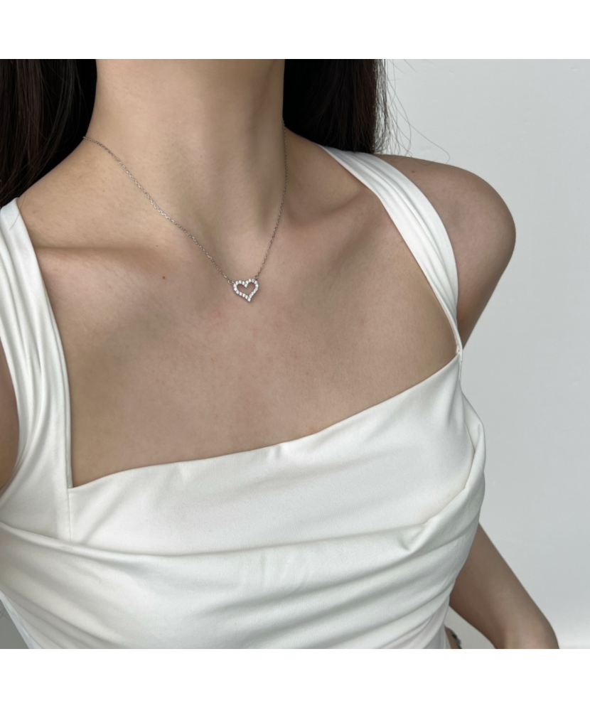 Hopeinen ketju zirkoniriipuksella "sydän"