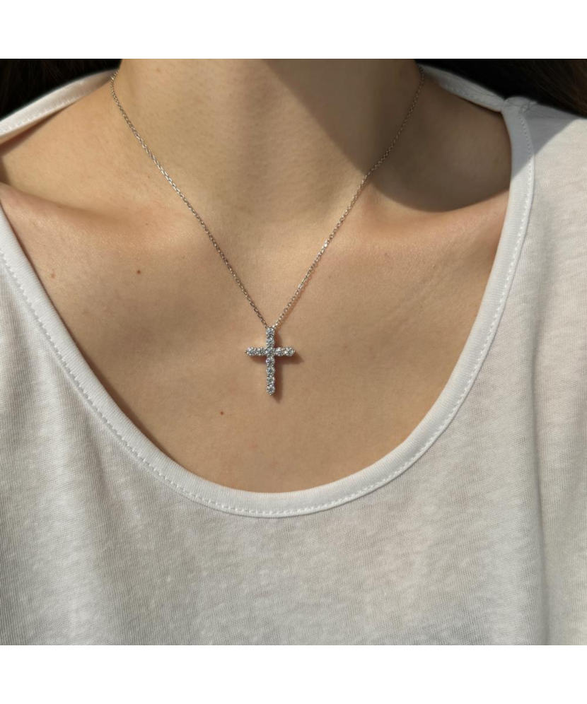 Sterling Silver chain with moissanite pendant