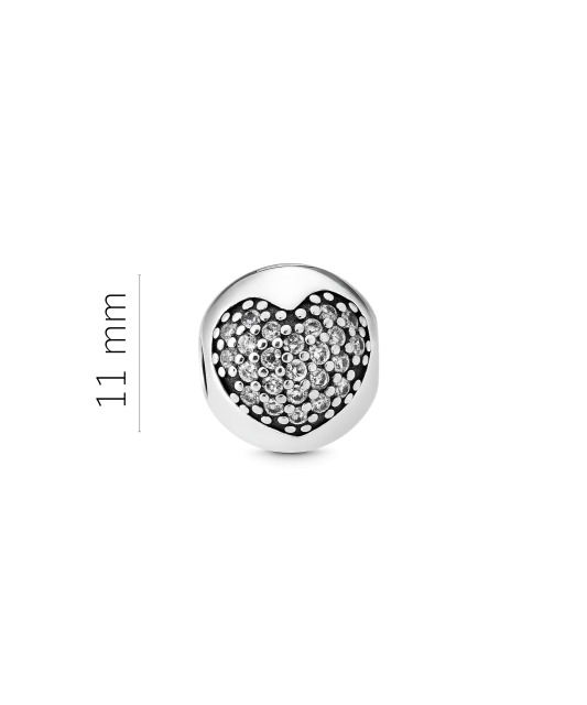 Sterling silver pendant with zircons