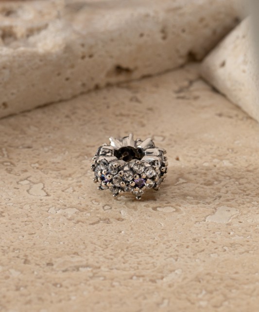 Sterling silver pendant with zircons