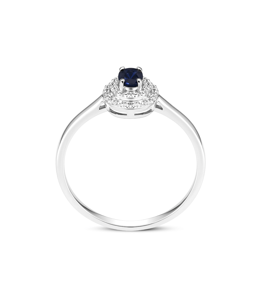 White gold ring with sapphire and diamonds