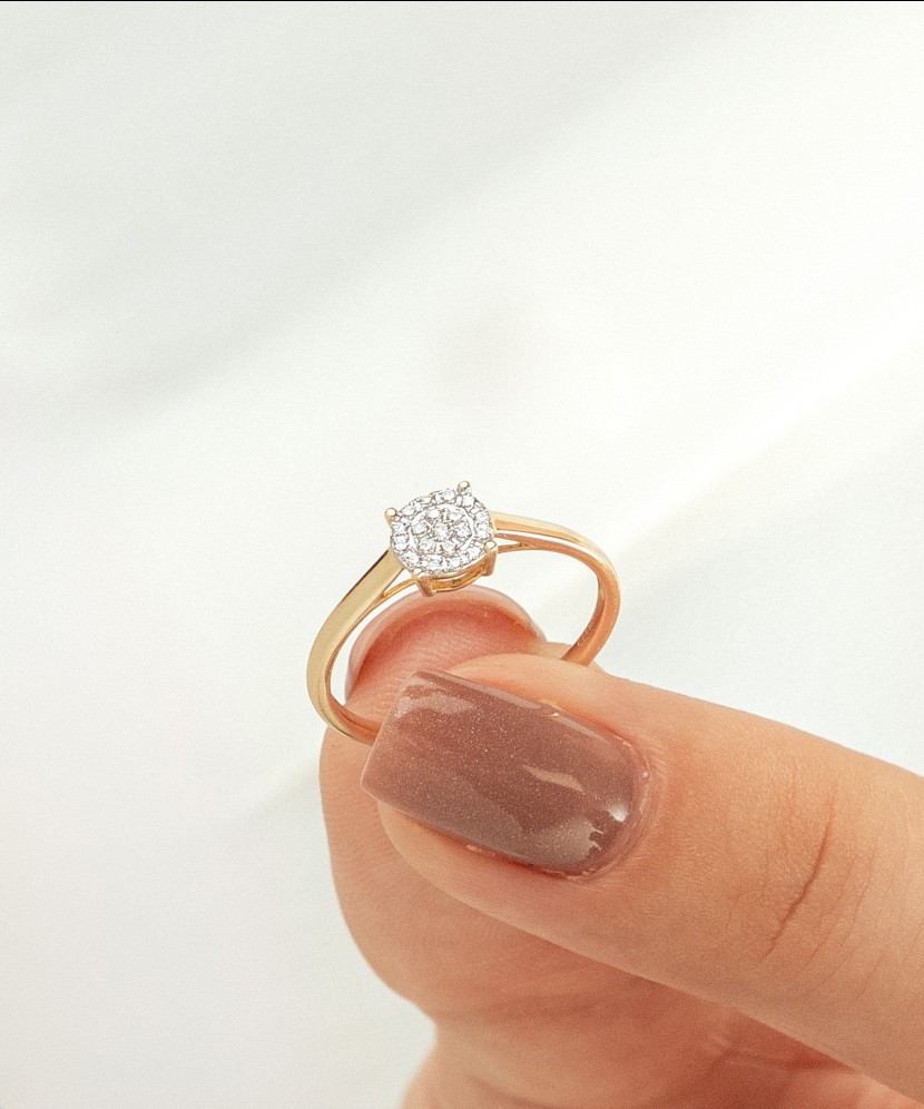 Yellow Gold ring with diamonds