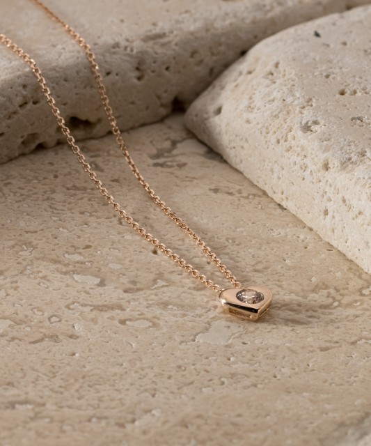 Gold chain with zirconium pendant "heart"