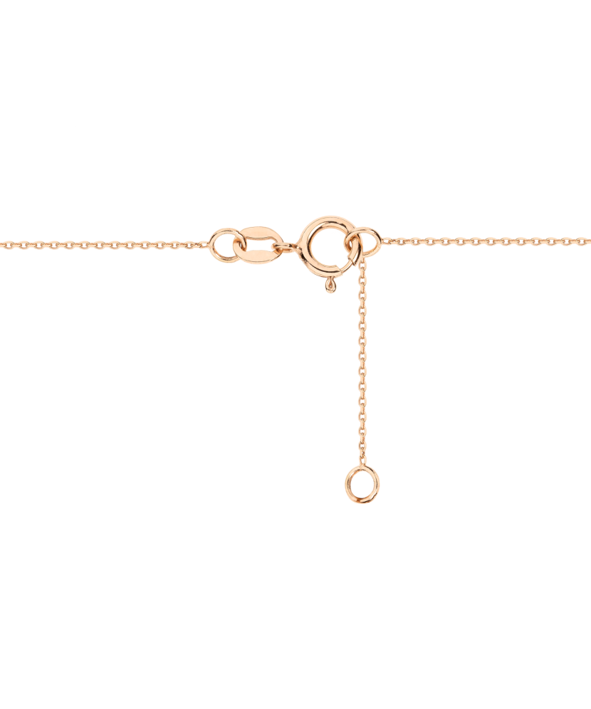 Gold chain with pendant