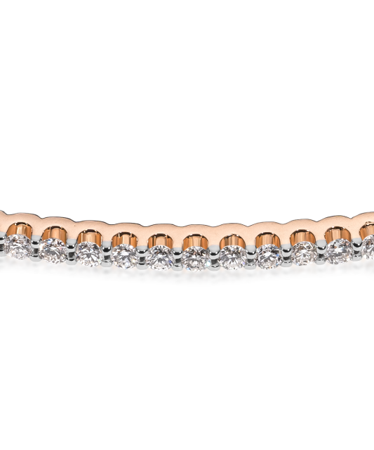 Gold bracelet with diamonds