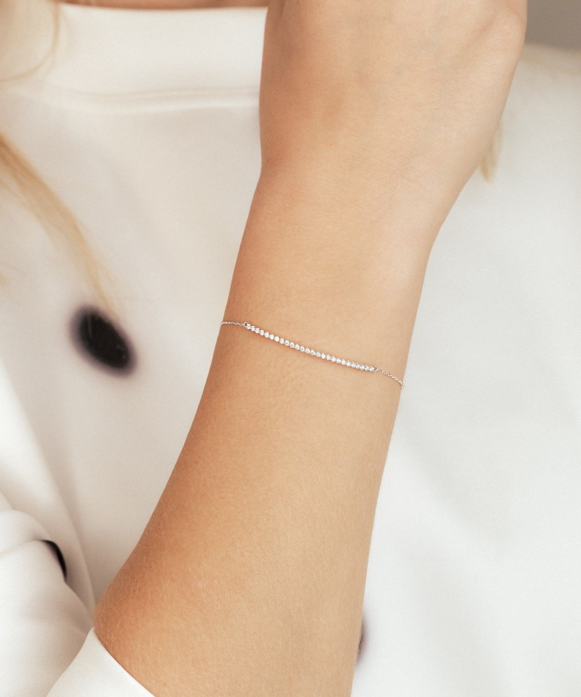 White gold bracelet with diamonds
