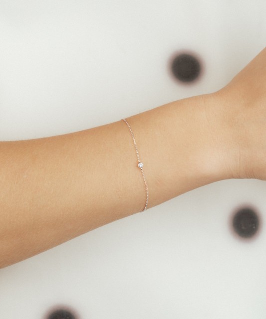 White gold bracelet with diamonds