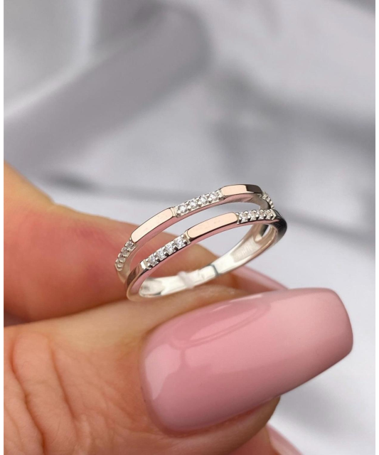 Sterling silver ring gold plated with zircons