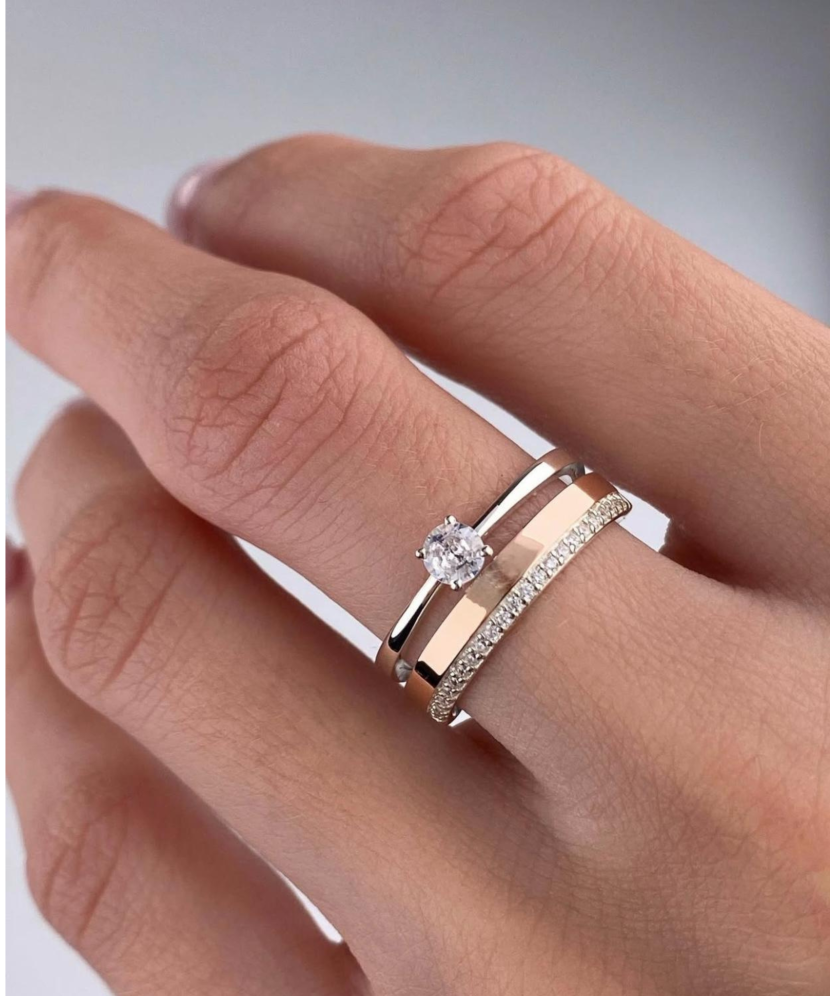 Sterling silver ring gold plated with zircons