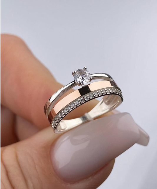 Sterling silver ring gold plated with zircons