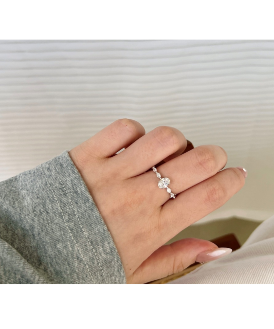 Hopeasormus zirkoneilla